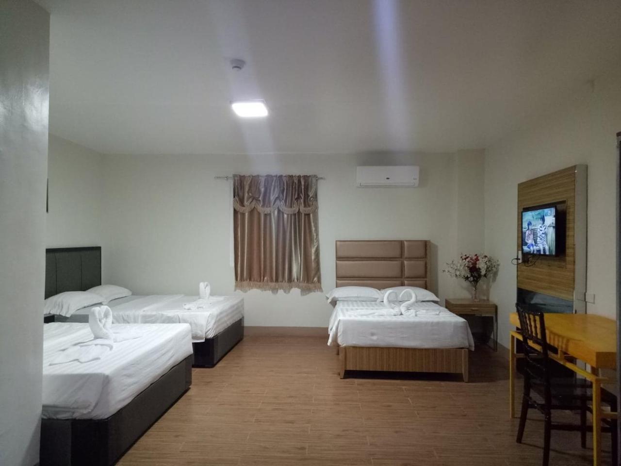Meaco Royal Hotel - Batangas City Zewnętrze zdjęcie
